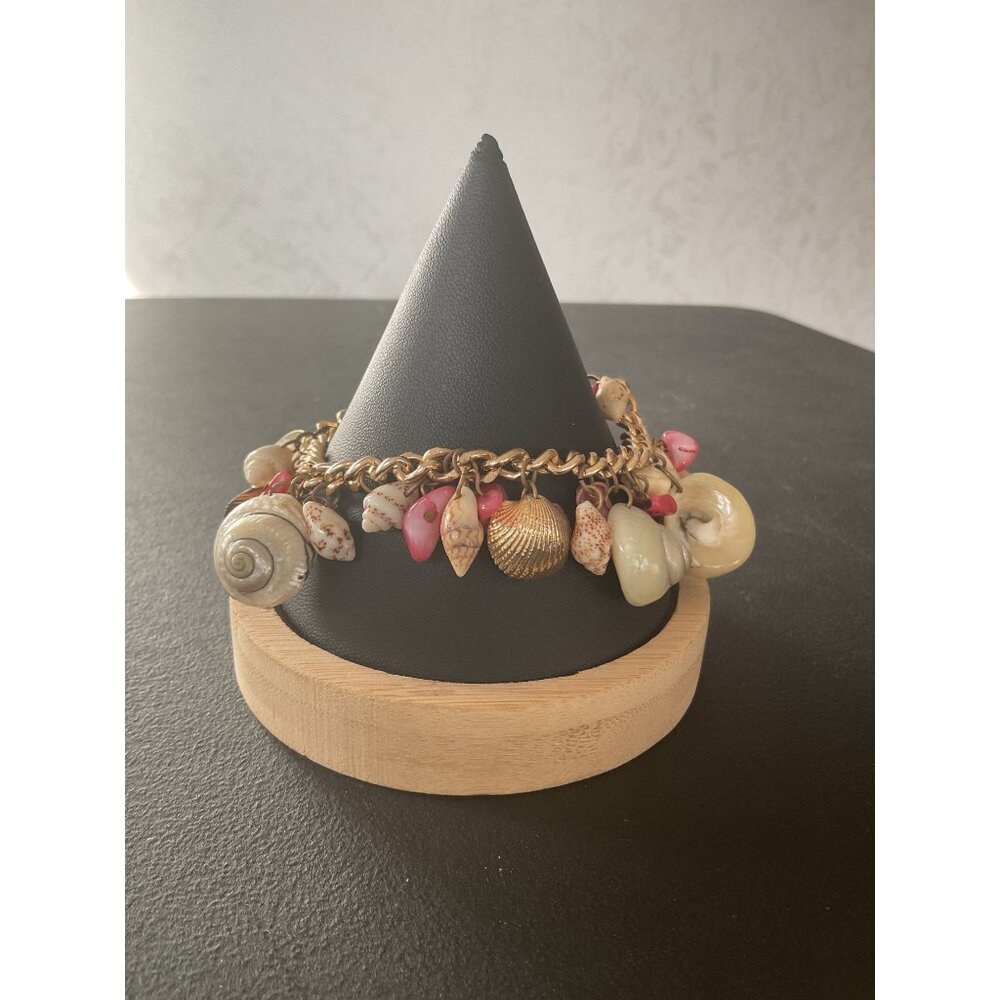Vintage Seashell Charm Bracelet For Women With Assorted Shells & Gold-Tone Chain